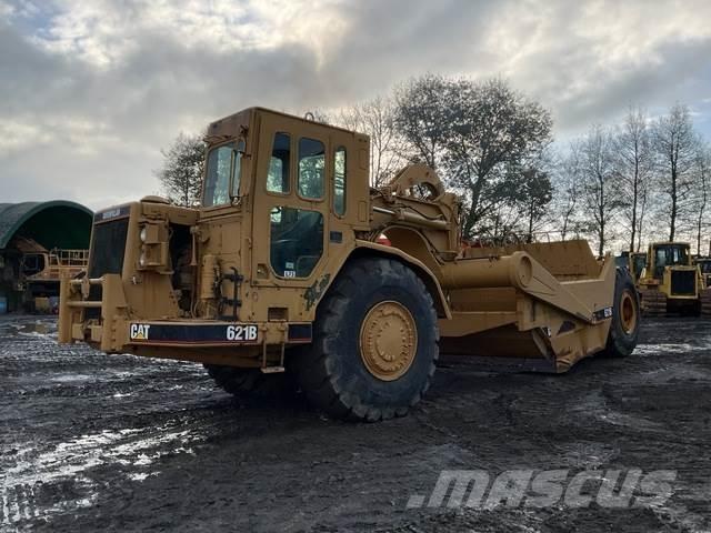 CAT 621B Strgalci