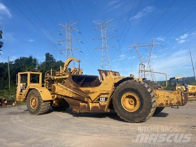CAT 621F Strgalci
