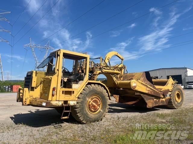 CAT 621F Strgalci