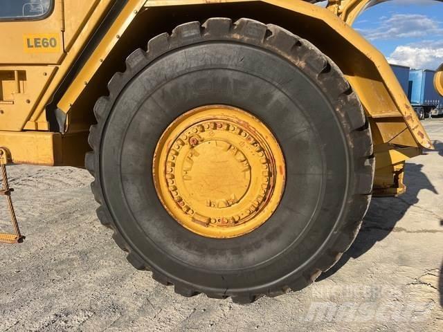 CAT 621G Strgalci