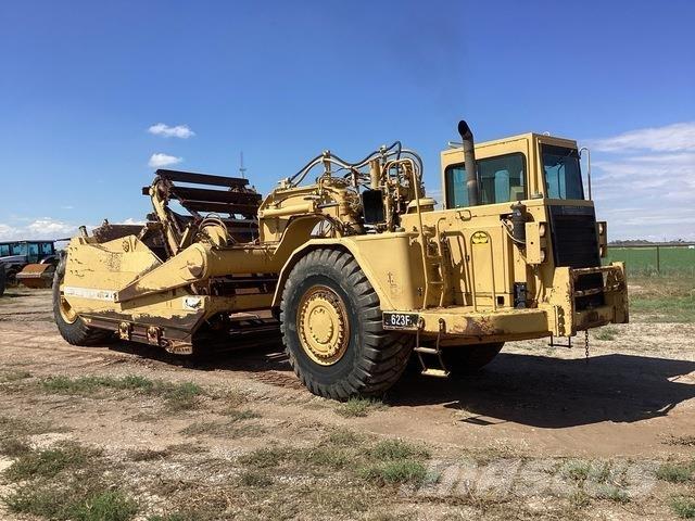 CAT 623F Strgalci