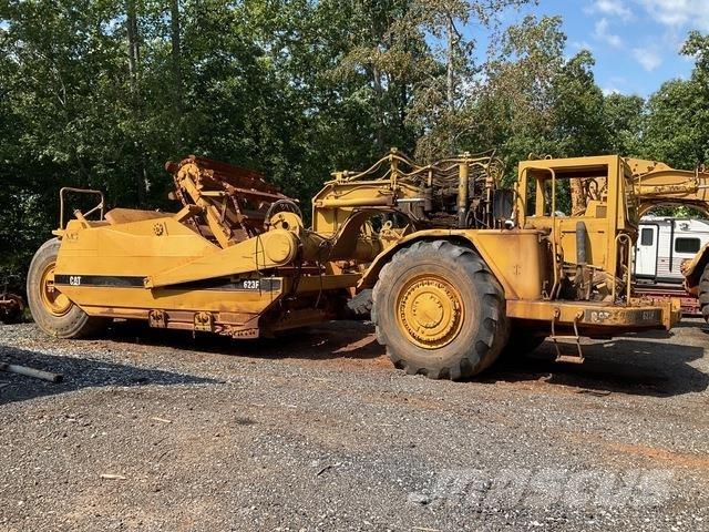 CAT 623F Strgalci