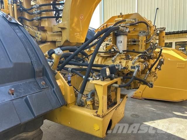 CAT 623k Strgalci