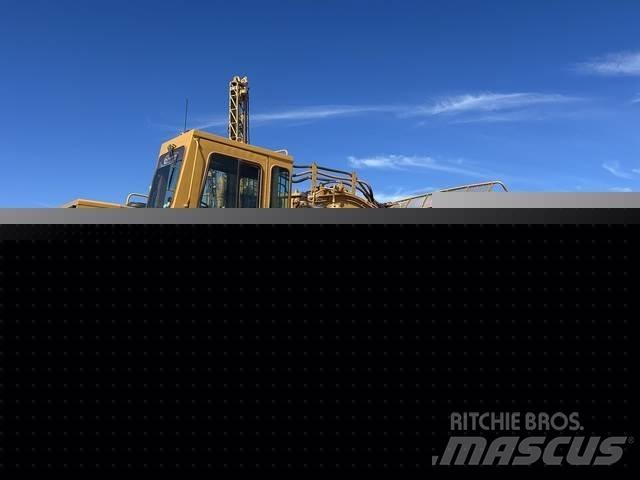 CAT 633E Strgalci