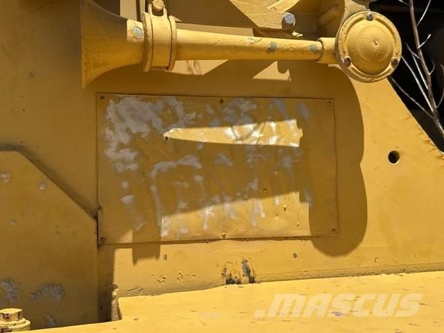 CAT 637 Tovornjaki za vodo