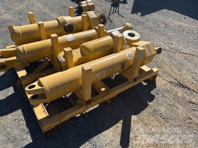 CAT 657E Transport - drugo