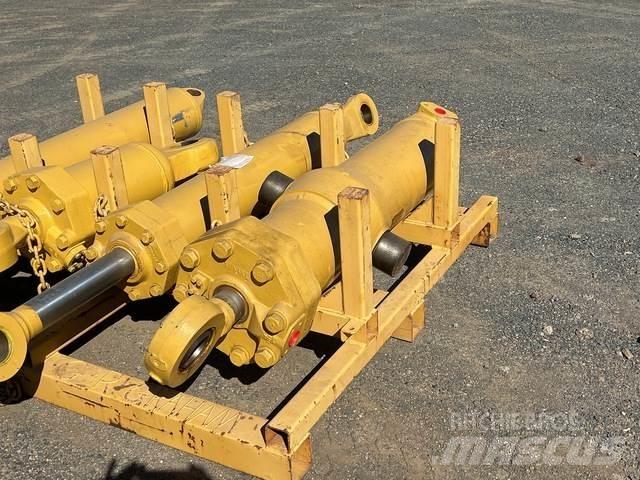 CAT 657E Druge komponente