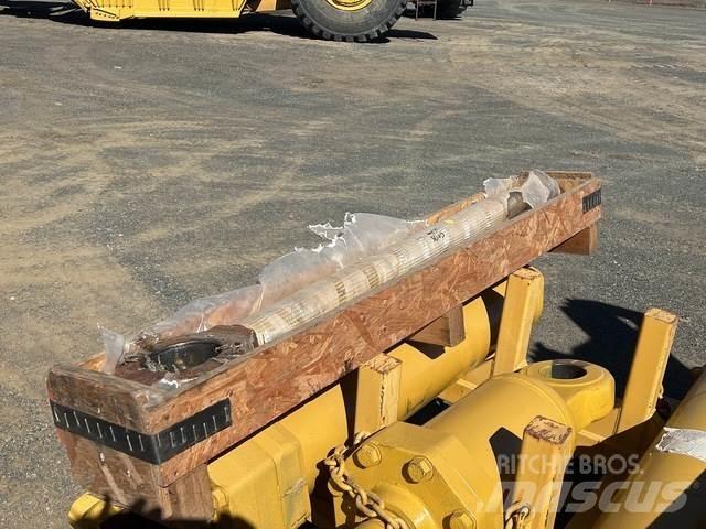 CAT 657E Druge komponente