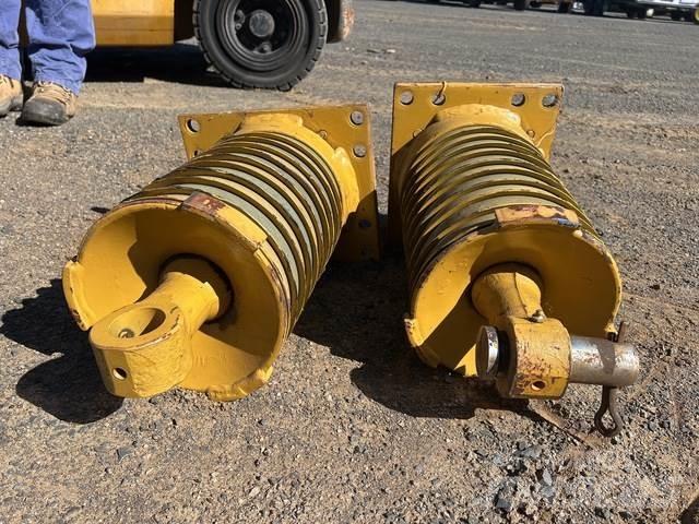 CAT 657E Druge komponente