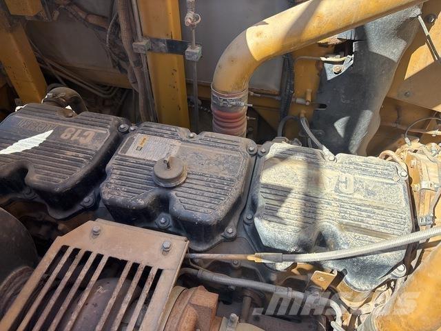CAT 657G Strgalci