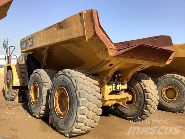 CAT 740 Zglobni demperji