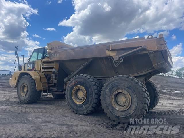 CAT 740 Zglobni demperji