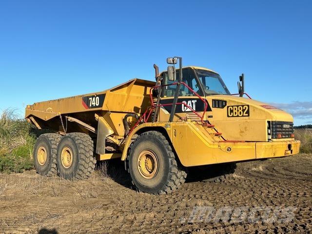 CAT 740 Zglobni demperji