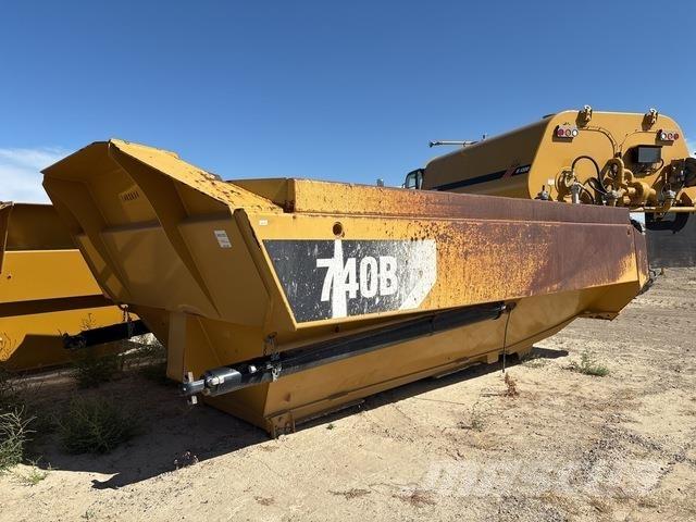 CAT 740B Transport - drugo