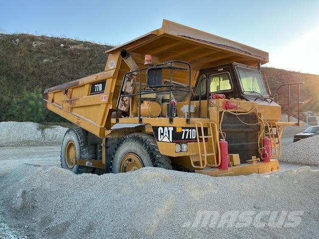 CAT 771D Zglobni demperji