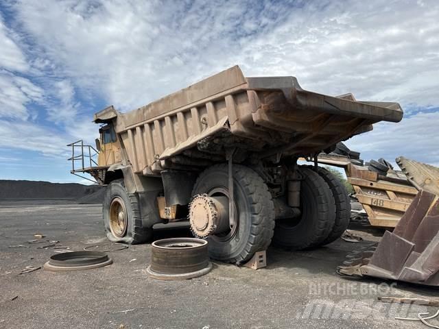 CAT 777B Zglobni demperji