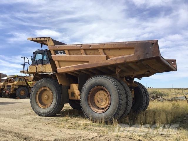 CAT 777D Zglobni demperji