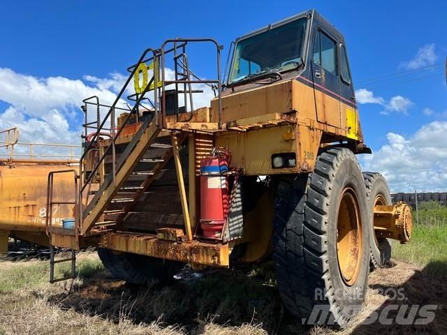 CAT 777D Drugo