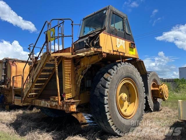 CAT 777D Drugo