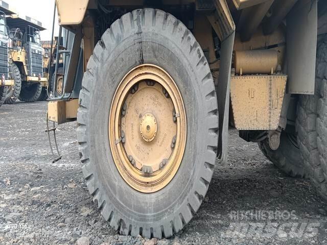 CAT 777E Zglobni demperji