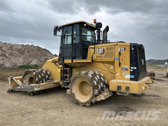 CAT 815 Kompaktorji tal