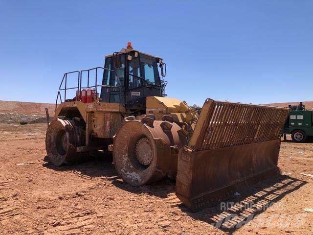 CAT 826G Kompaktorji tal