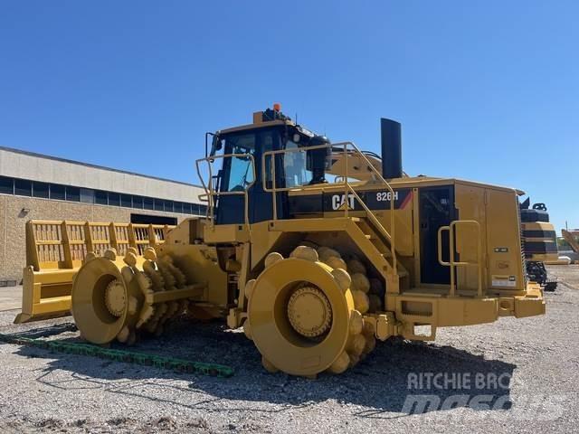 CAT 826H Kompaktorji tal