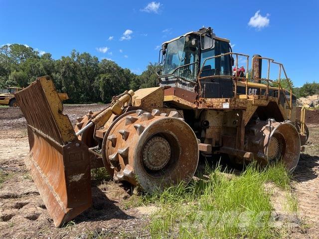 CAT 826H Kompaktorji tal