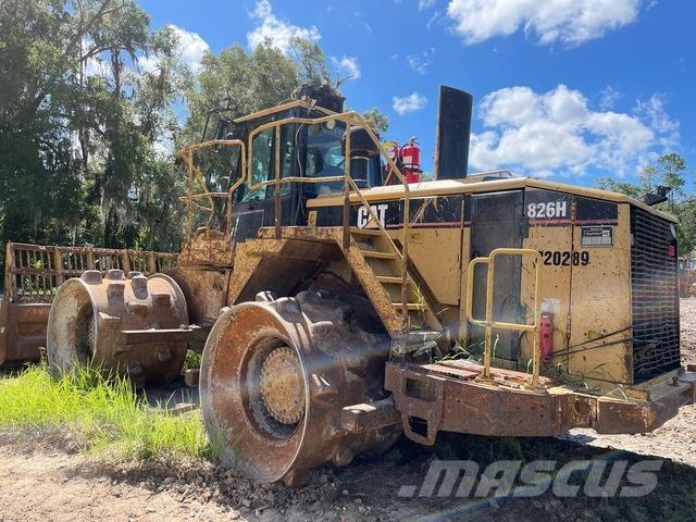 CAT 826H Kompaktorji tal