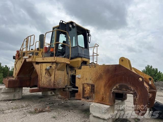 CAT 836G Kompaktorji tal