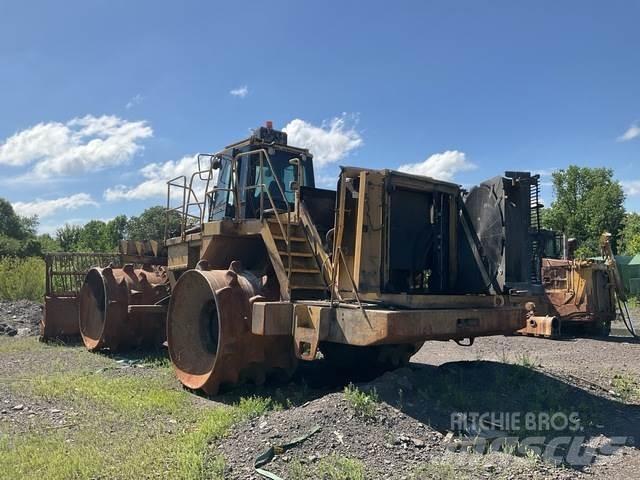 CAT 836G Kompaktorji tal