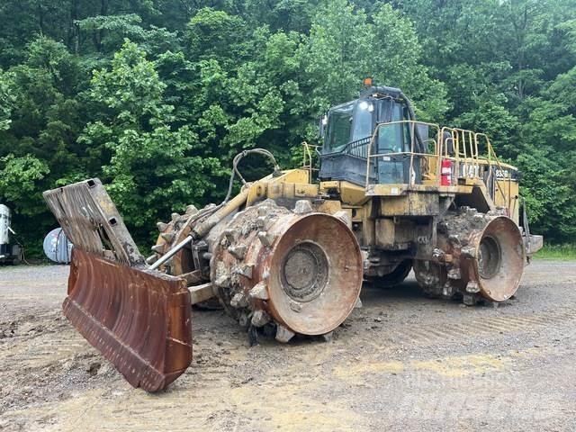 CAT 836G Kompaktorji tal
