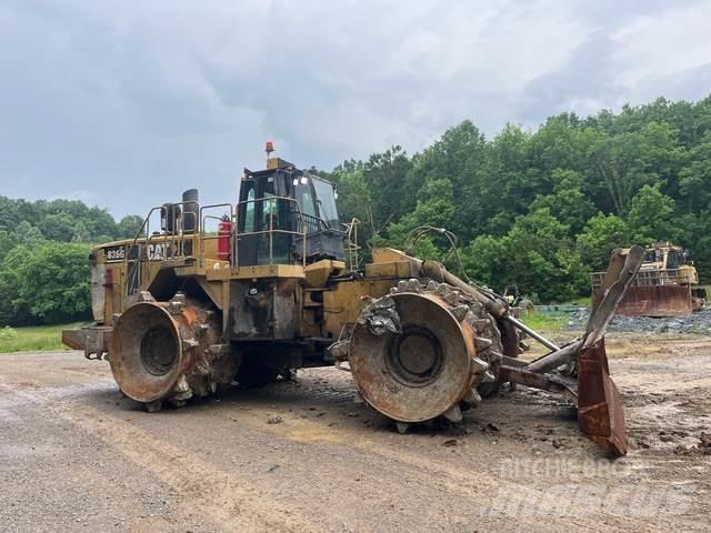 CAT 836G Kompaktorji tal