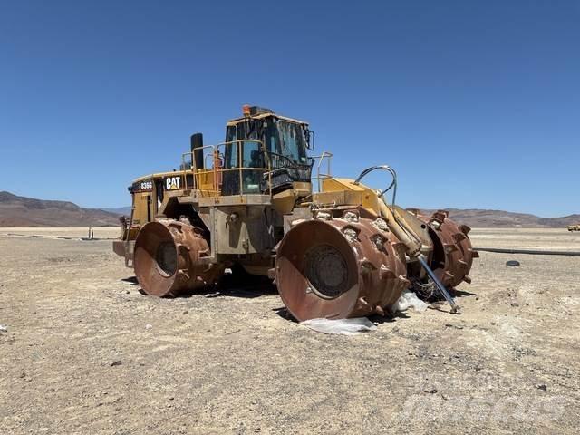CAT 836G Kompaktorji tal