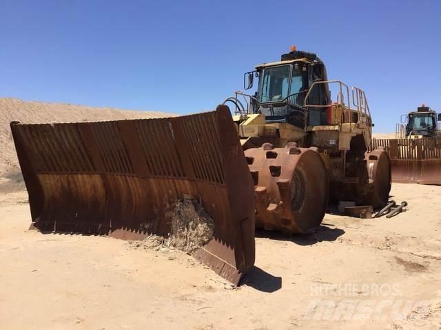 CAT 836G Kompaktorji tal