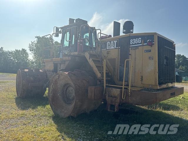 CAT 836G Kompaktorji tal