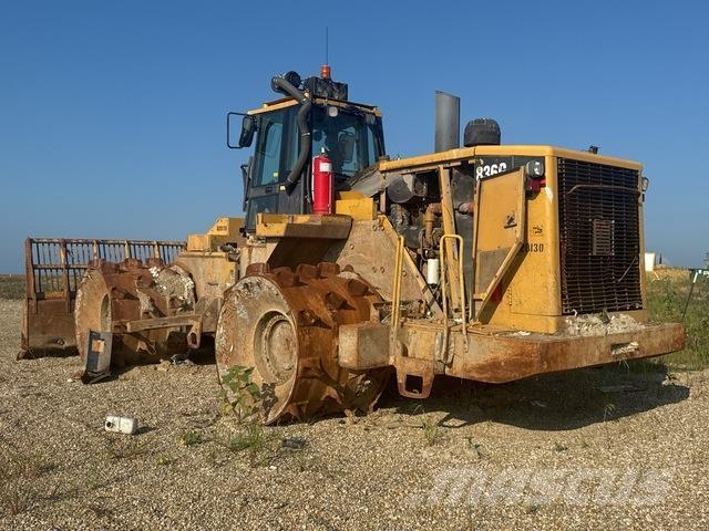 CAT 836G Kompaktorji tal