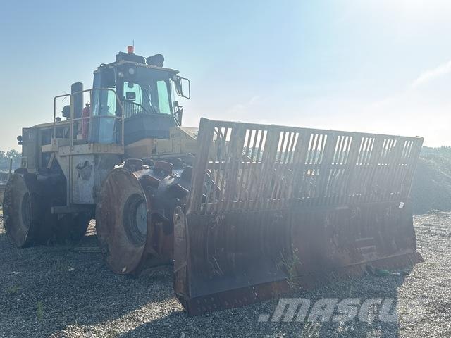 CAT 836G Kompaktorji tal