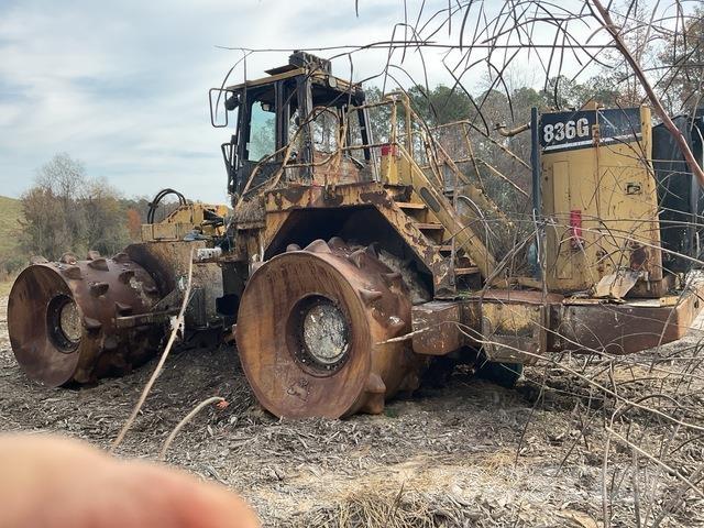 CAT 836G Kompaktorji tal