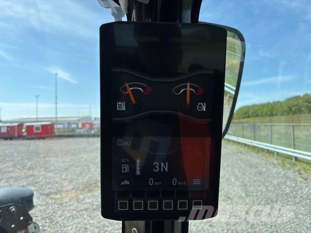 CAT 906 Kolesni nakladalci