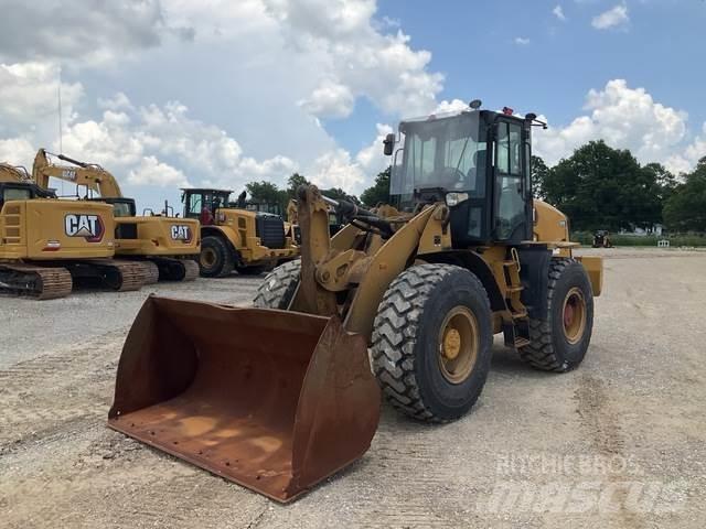 CAT 920 Kolesni nakladalci