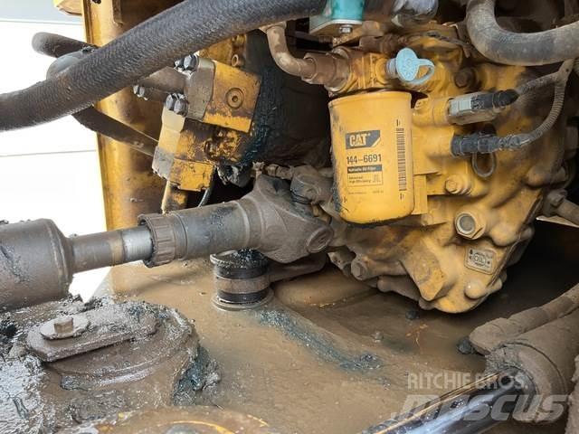 CAT 924K Kolesni nakladalci