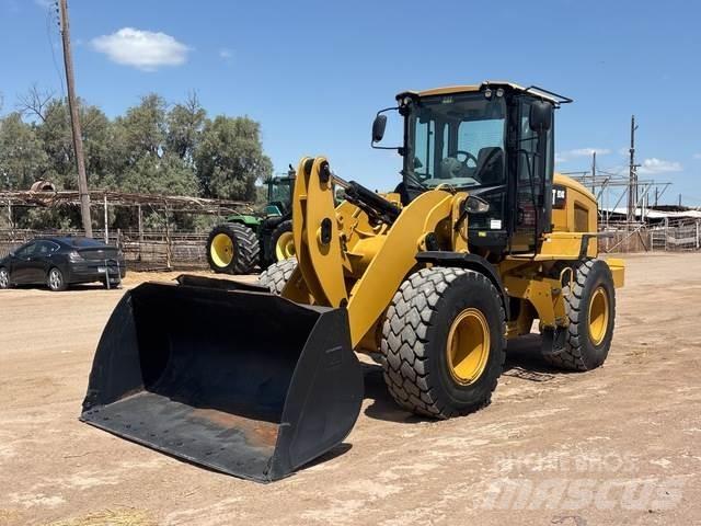 CAT 924K Kolesni nakladalci