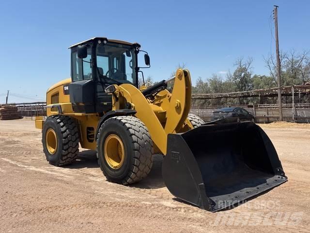 CAT 924K Kolesni nakladalci