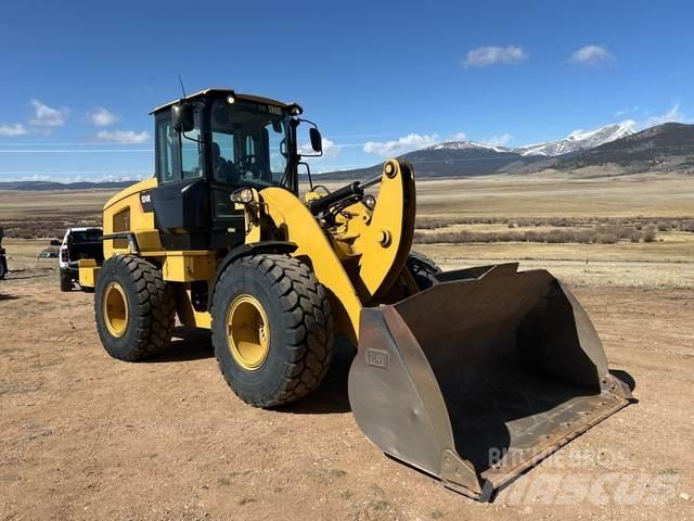 CAT 924K Kolesni nakladalci