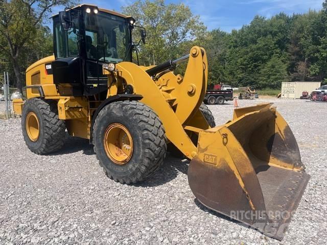 CAT 926M Kolesni nakladalci