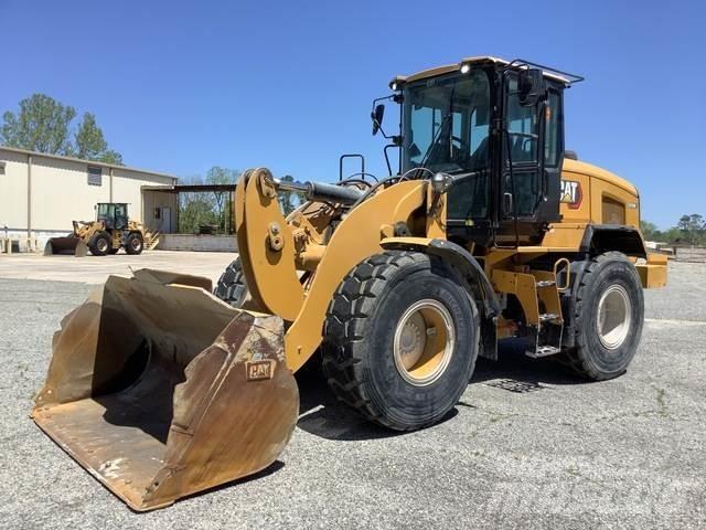 CAT 926M Kolesni nakladalci