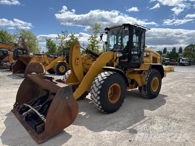 CAT 926M Kolesni nakladalci