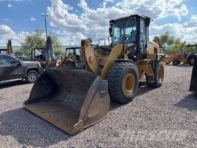 CAT 926M Kolesni nakladalci