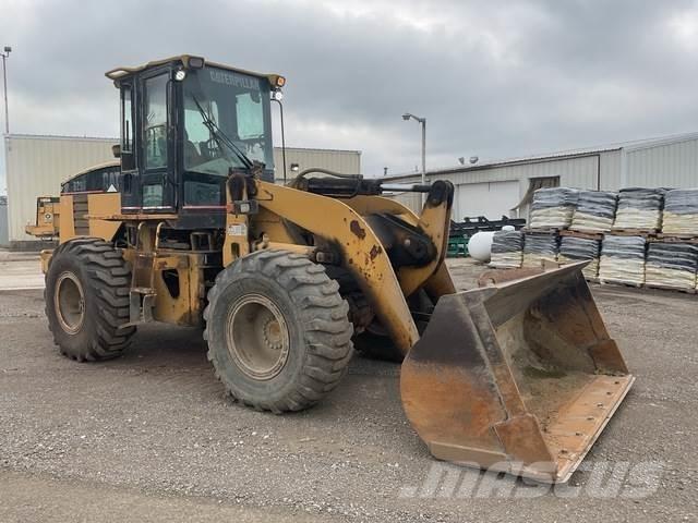 CAT 928G Kolesni nakladalci
